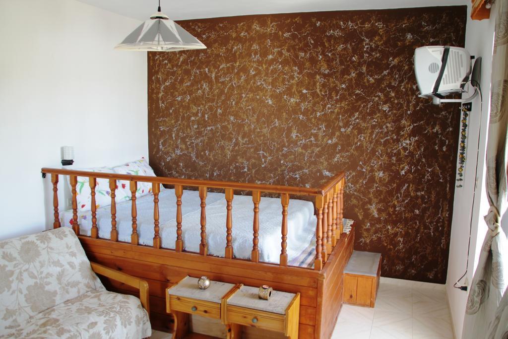 Agathi Studios CCharaki Zimmer foto